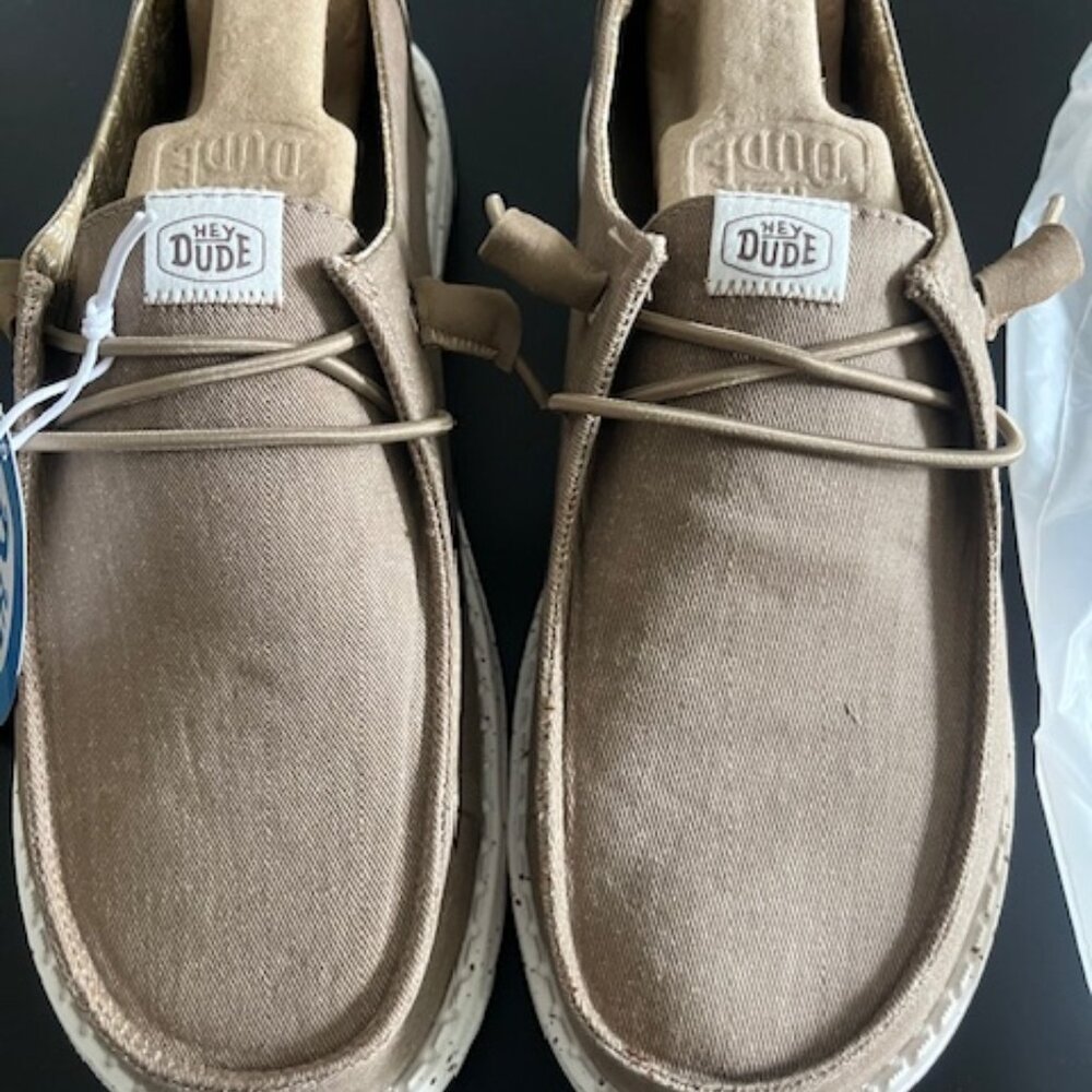 Hey Dude - Wendy Stretch Canvas size US W8